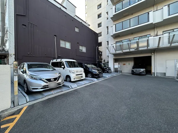 【駐車場】駐車場はこのようになっております。