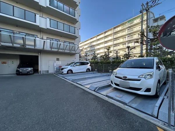 【駐車場】駐車場はこのようになっております。