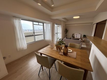 グリーンビュー鶴見 1号棟 リビング グリーンビュー鶴見 1号棟 リビング