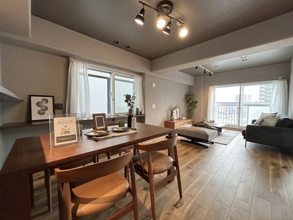 パレ京橋 1番館 リビング