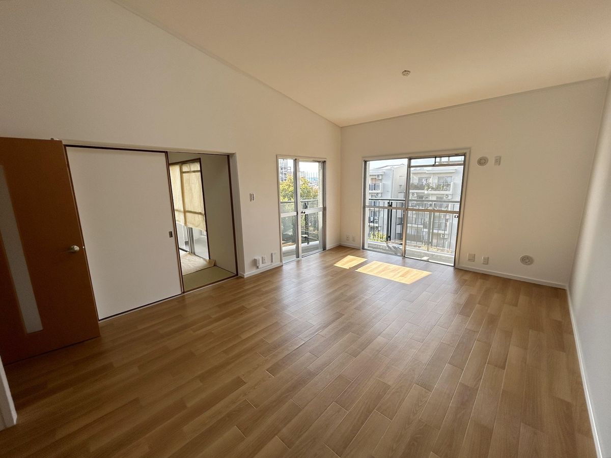 住道駅前住宅 17号棟 リビング リビング