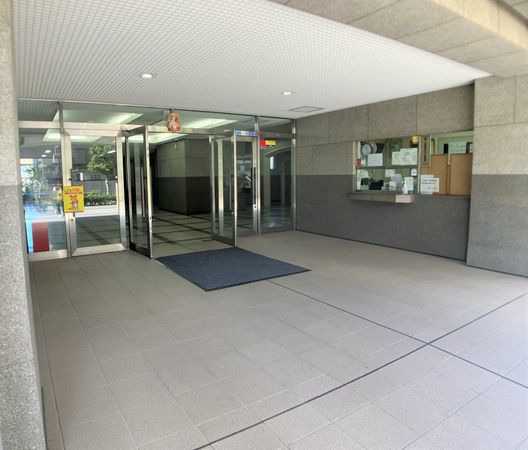 鶴見緑地コーポ エントランス 鶴見緑地コーポ エントランス