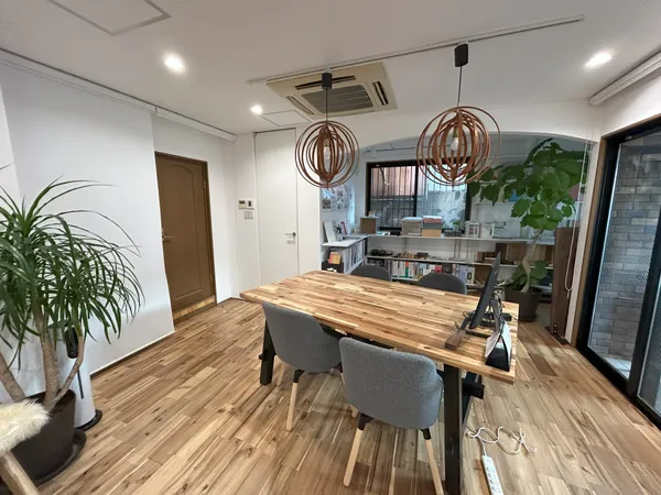 【事務所】※写真中の家具・家電は売買価格に含まれません。