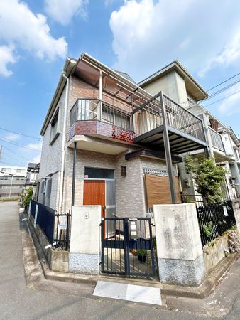 前面道路含む外観