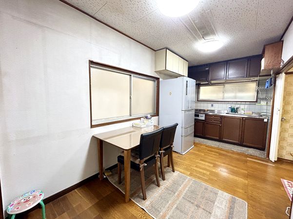 大阪市大正区南恩加島2丁目 戸建 リビング 大阪市大正区南恩加島2丁目 戸建 リビング
