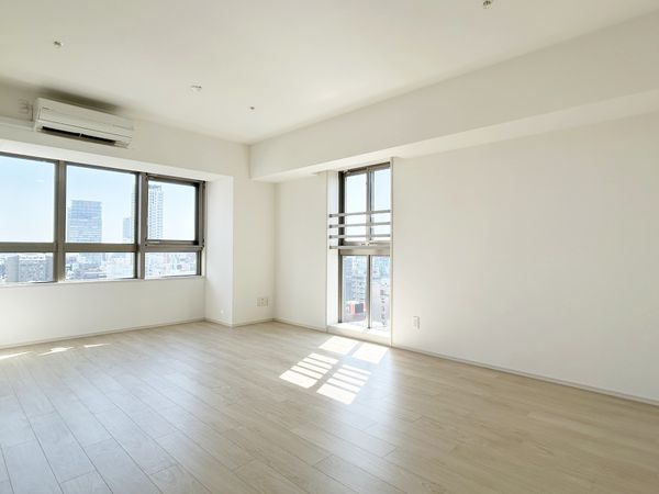 ローレルタワー心斎橋 リビング