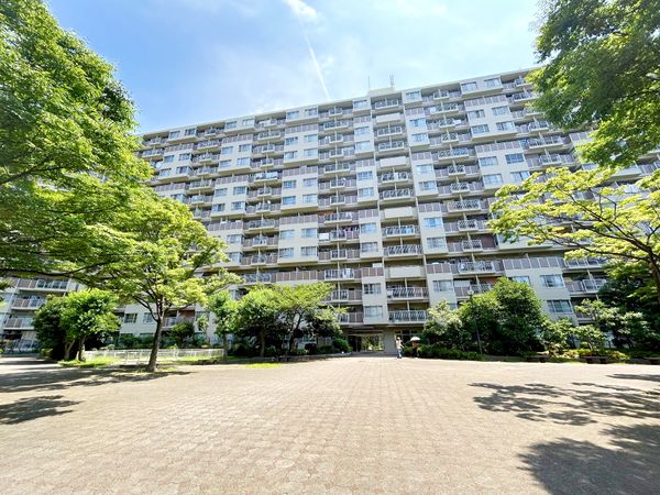 近鉄南港ガーデンハイツ 22号棟 外観 近鉄南港ガーデンハイツ 22号棟 外観