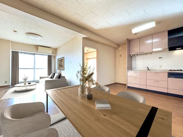 日商岩井緑地公園マンション リビング 日商岩井緑地公園マンション リビング