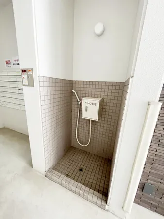ペット用の足洗い場です。ペットの泥汚れを楽にキレイにすることができます。