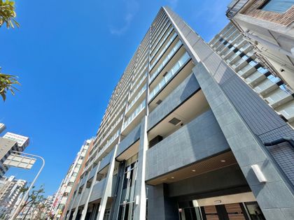 ウィズなんば 外観