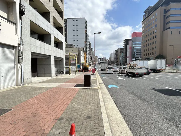南側前面道路