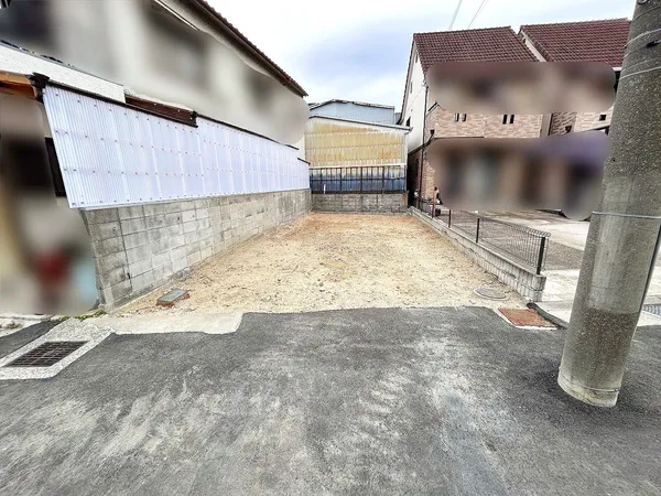 整形地。更地渡しになります。