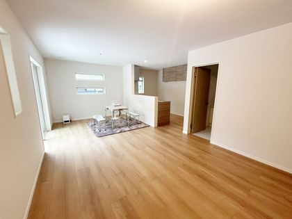 尼崎市東園田町6丁目 新築戸建 リビング