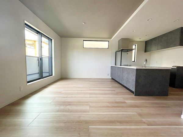 尼崎市南塚口町8丁目 新築戸建 リビング