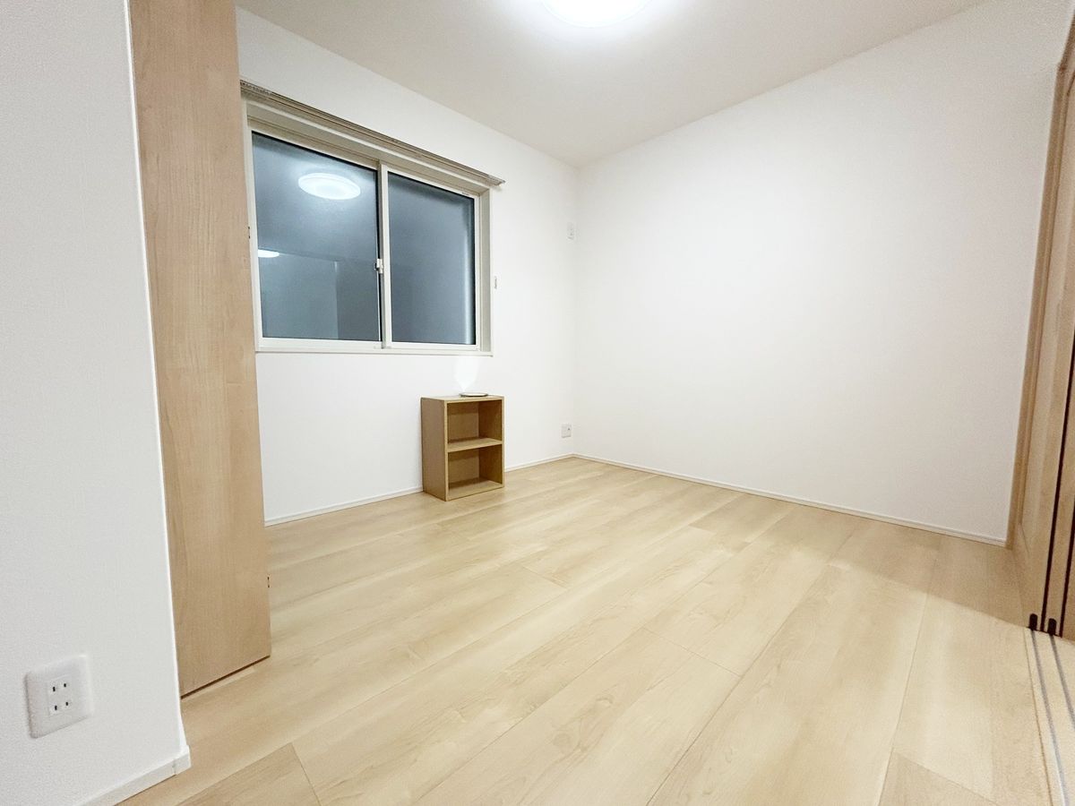 尼崎市瓦宮2丁目 戸建 洋室 洋室