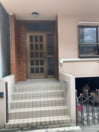 尼崎市御園2丁目 戸建 玄関 尼崎市御園2丁目 戸建 玄関