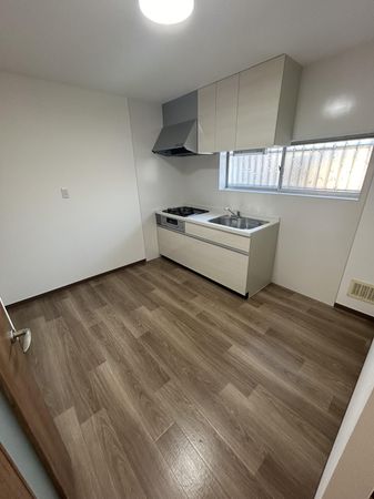 尼崎市塚口本町1丁目 中古テラスハウス キッチン 尼崎市塚口本町1丁目 中古テラスハウス キッチン
