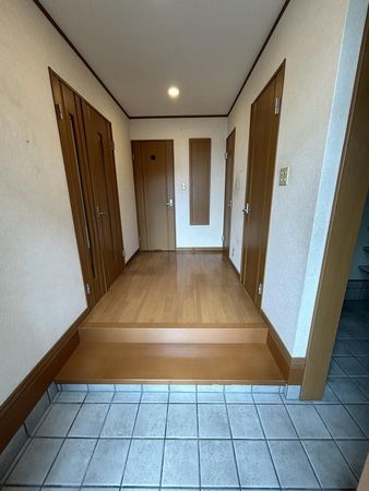 尼崎市塚口町5丁目 戸建 玄関 尼崎市塚口町5丁目 戸建 玄関