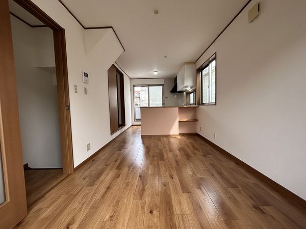 尼崎市田能4丁目 戸建 リビング 尼崎市田能4丁目 戸建 リビング