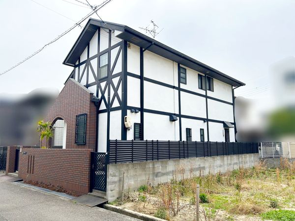 尼崎市塚口町5丁目 戸建 前面道路含む外観 尼崎市塚口町5丁目 戸建 前面道路含む外観