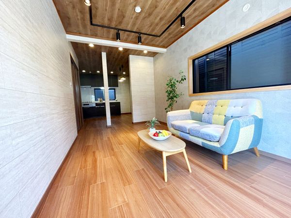 尼崎市田能3丁目 戸建 リビング 尼崎市田能3丁目 戸建 リビング