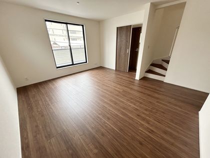 尼崎市南塚口町5丁目 新築戸建 リビング