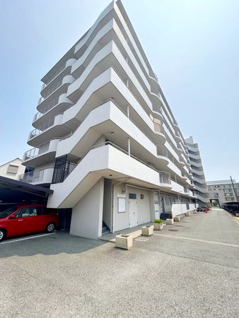 万葉ハイツ園田 外観
