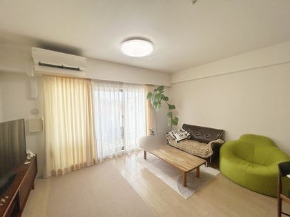 シャリエ立花 リビング