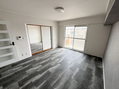 ユニーブル若王寺 リビング