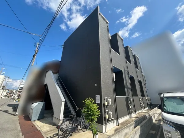 阪神本線「大物」駅 徒歩10分。表面利回り約6.5％の一棟収益アパートです。お気軽にお問い合わせくださいませ。