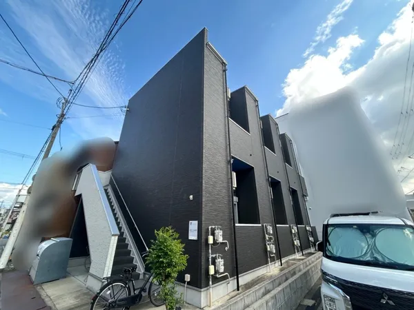 阪神本線「大物」駅 徒歩10分。表面利回り約6.5％の一棟収益アパートです。お気軽にお問い合わせくださいませ。