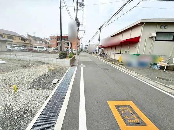 東野1丁目 土地 前面道路含む外観 東野1丁目 土地 前面道路含む外観