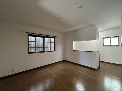 池尻1丁目 戸建 リビング
