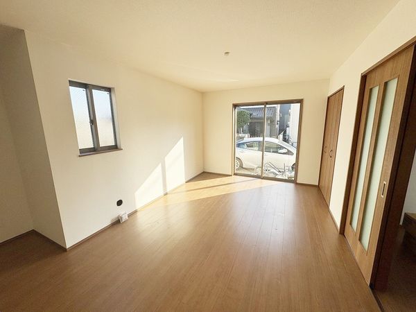 高槻市栄町4丁目 新築戸建 B号棟 リビング