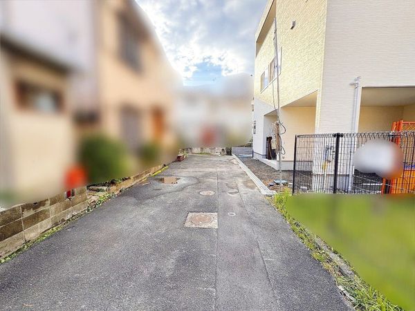 桑津2丁目 新築戸建 前面道路含む外観 桑津2丁目 新築戸建 前面道路含む外観