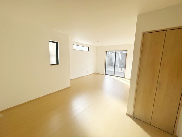 奥畑2丁目 新築戸建 リビング