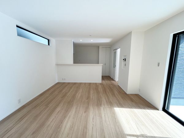 池尻1丁目 新築一戸建 リビング