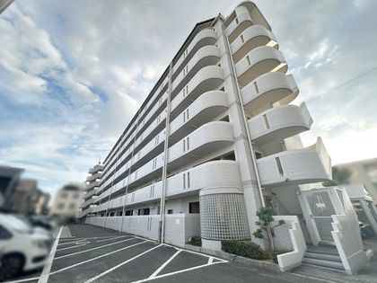 クラウンハイム伊丹 外観