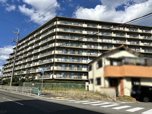 伊丹春日丘アーバンコンフォート A棟 外観