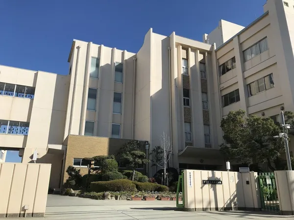 瑞穂小学校　徒歩3分（約240ｍ）