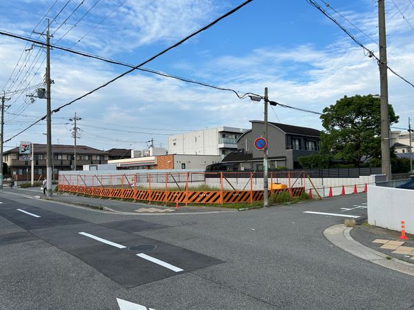 花園町 土地 前面道路含む外観