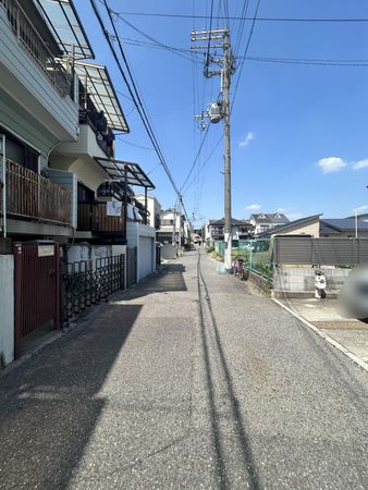 前面道路含む外観
