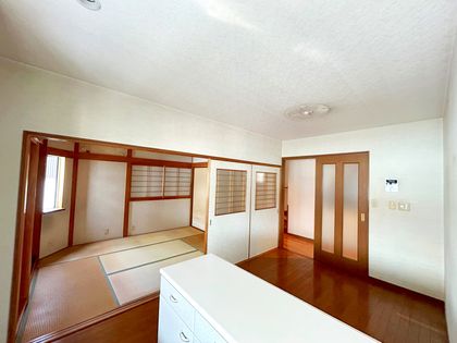 花園町 中古戸建 リビング