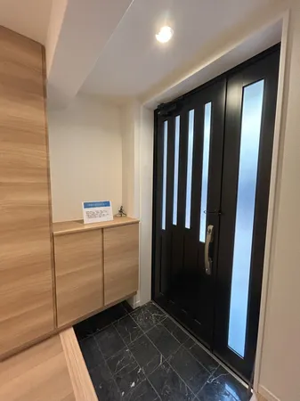 【玄関】
