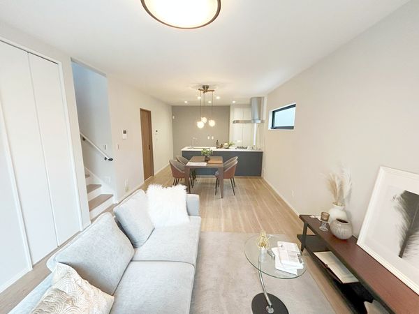 若草町2丁目新築戸建 リビング 若草町2丁目新築戸建 リビング