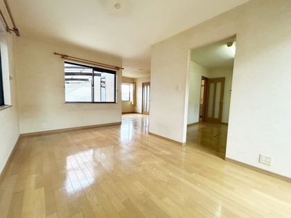 西宮市小松東町1丁目 中古戸建 リビング