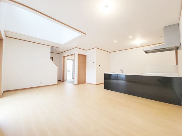 今津港町 中古戸建 リビング 今津港町 中古戸建 リビング