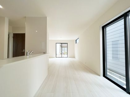 津門飯田町 新築戸建 リビング
