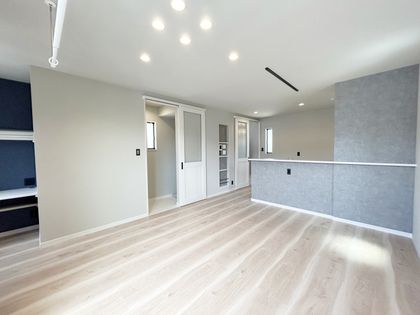里中町三丁目 新築戸建 リビング