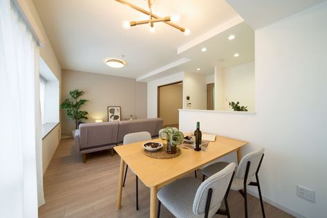 コート甲子園南 3番館 リビング